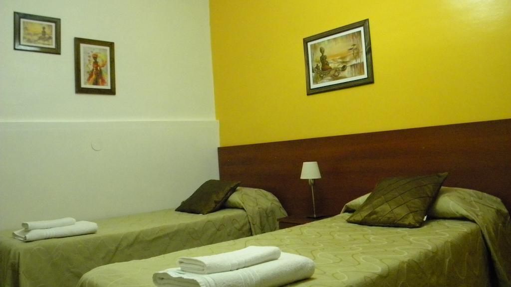 كومودورو ريفادافيا Hotel Del Mar الغرفة الصورة